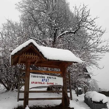 Apat * Sostanj