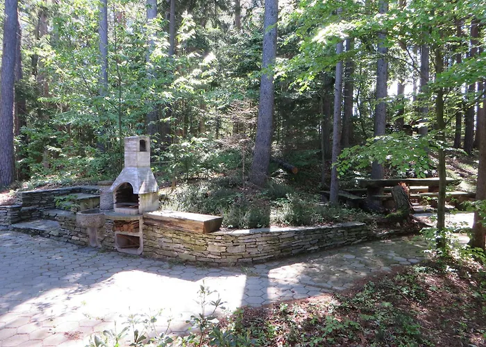 Apat Летний дом